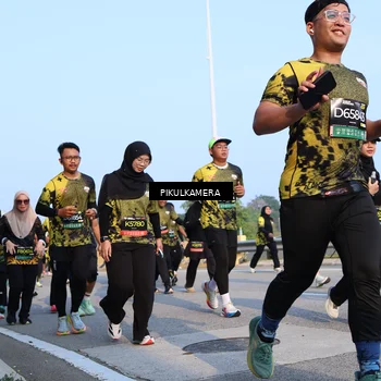 Runner Photo 6312150