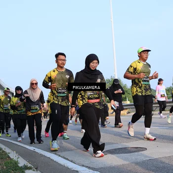 Runner Photo 6312160