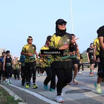 Runner Photo 6312351