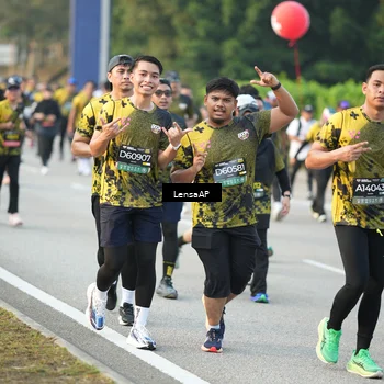Runner Photo 6312394