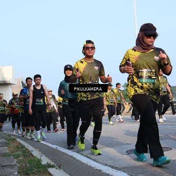 Runner Photo 6312399