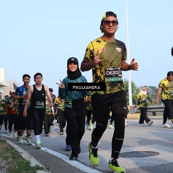 Runner Photo 6312422