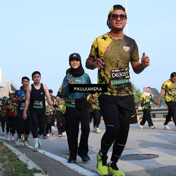 Runner Photo 6312426