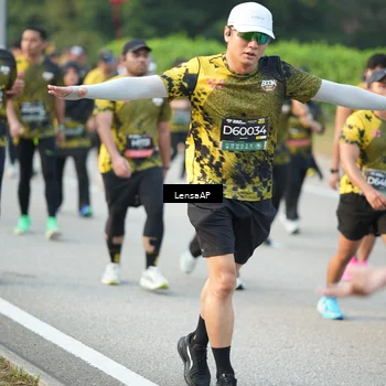 Runner Photo 6312446