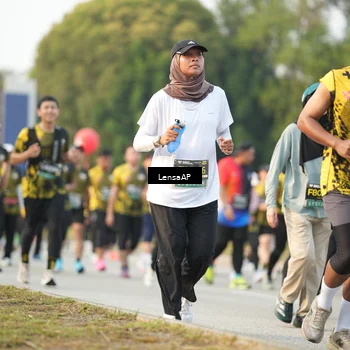 Runner Photo 6312473