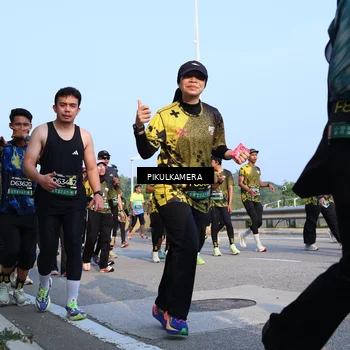 Runner Photo 6312479