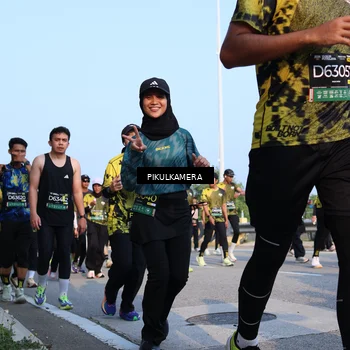 Runner Photo 6312492