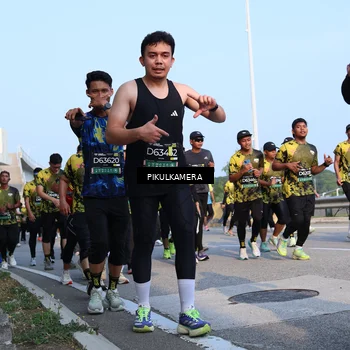Runner Photo 6312505