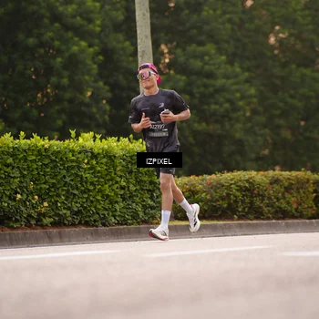 Runner Photo 6312510