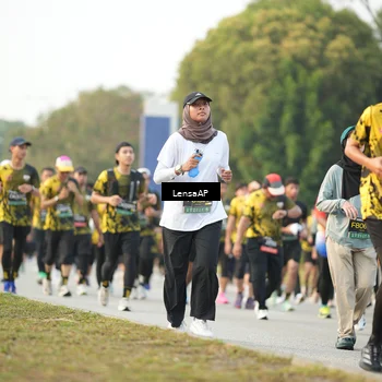 Runner Photo 6312518