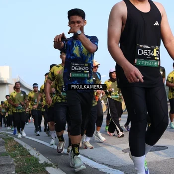 Runner Photo 6312537