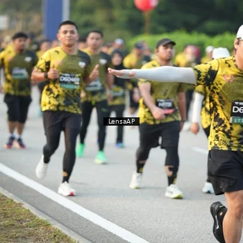 Runner Photo 6312555