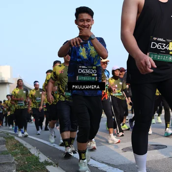 Runner Photo 6312561