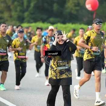 Runner Photo 6312580