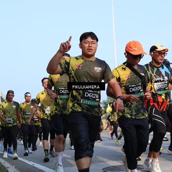 Runner Photo 6312597