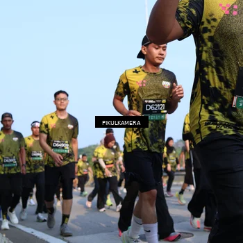 Runner Photo 6312640