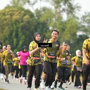 Runner Photo 6312642