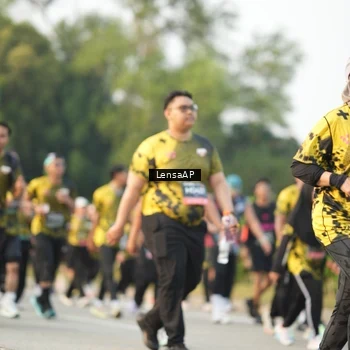 Runner Photo 6312657