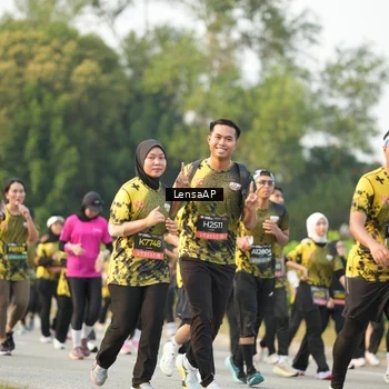 Runner Photo 6312658