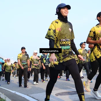 Runner Photo 6312695