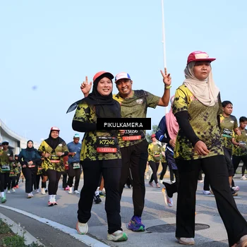 Runner Photo 6312742