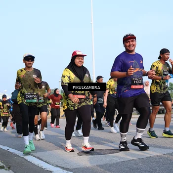 Runner Photo 6312801