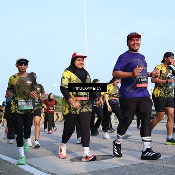 Runner Photo 6312804