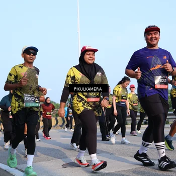 Runner Photo 6312822