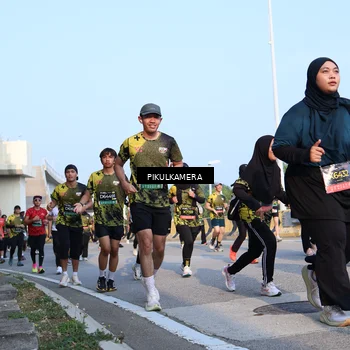 Runner Photo 6312842