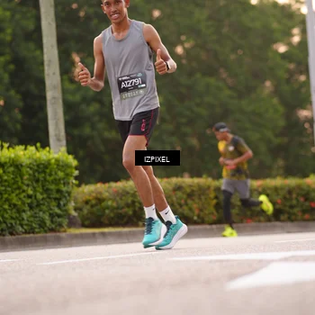 Runner Photo 6312854