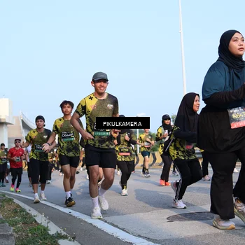 Runner Photo 6312856