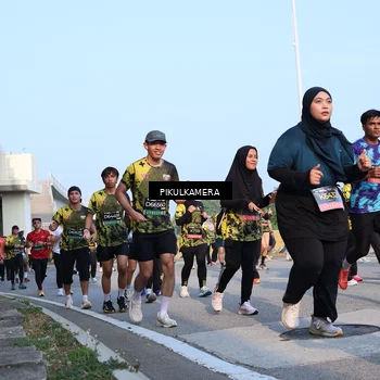 Runner Photo 6312858