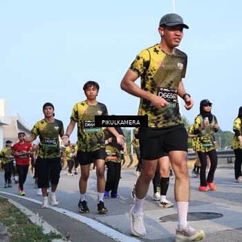 Runner Photo 6312873