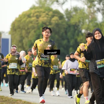 Runner Photo 6312900