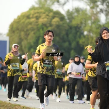 Runner Photo 6312910