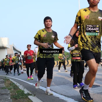 Runner Photo 6312912