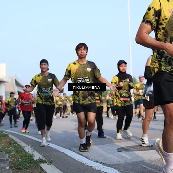 Runner Photo 6312913