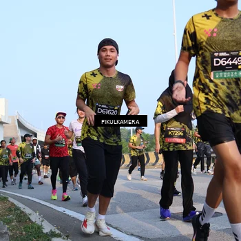 Runner Photo 6312928