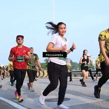 Runner Photo 6312942