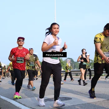 Runner Photo 6312965