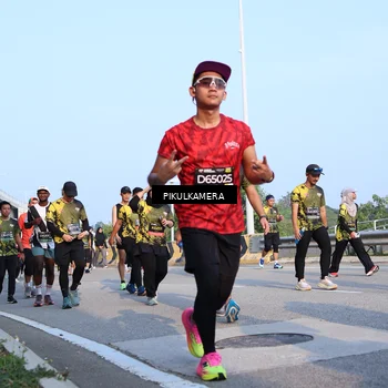 Runner Photo 6312983