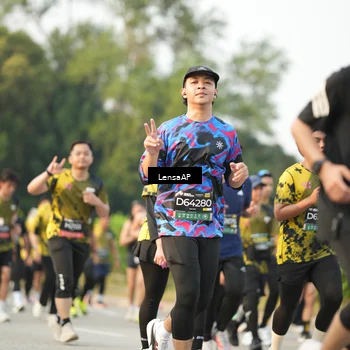 Runner Photo 6313028