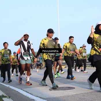 Runner Photo 6313040