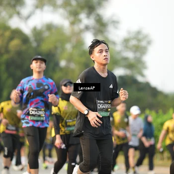 Runner Photo 6313047