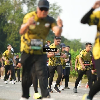 Runner Photo 6313072