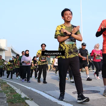 Runner Photo 6313116