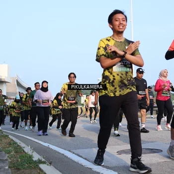 Runner Photo 6313138