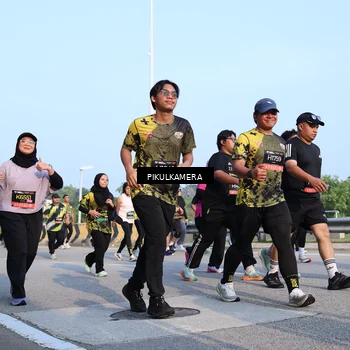 Runner Photo 6313178