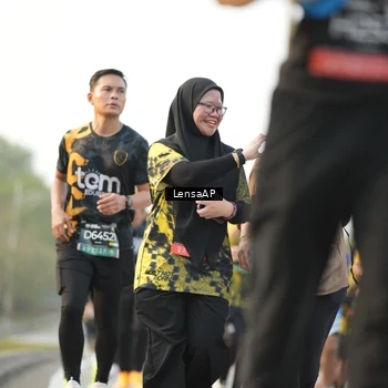 Runner Photo 6313362