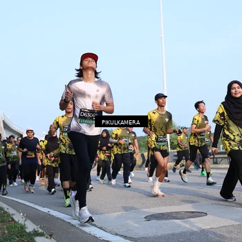Runner Photo 6313395